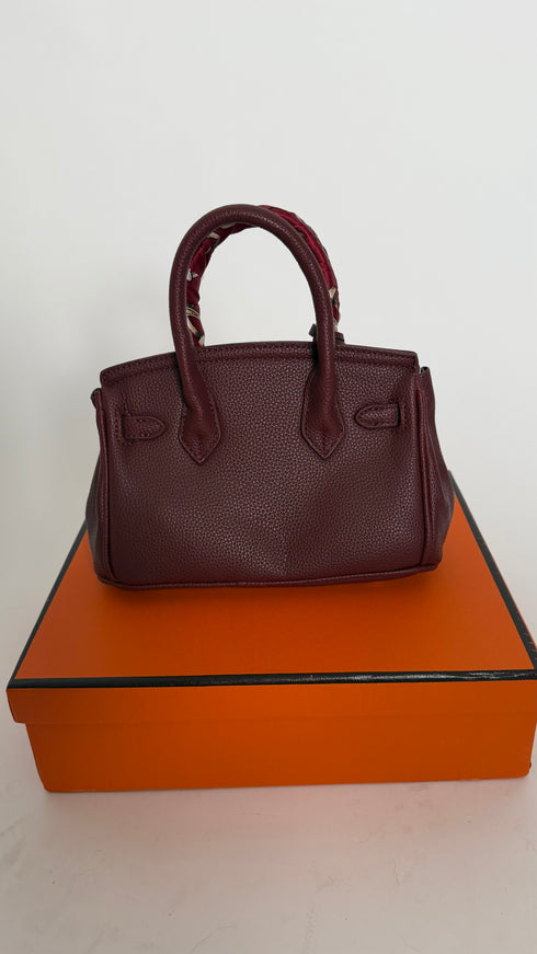 Borsa Kelly