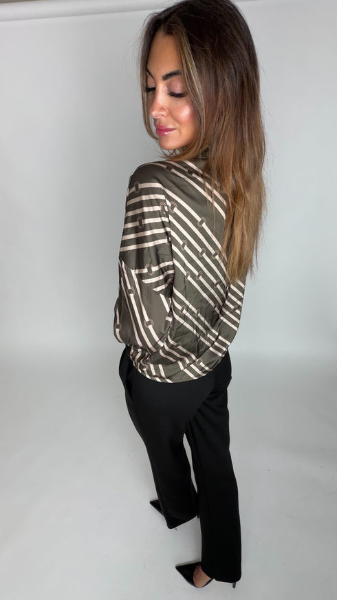 Camicia Versus